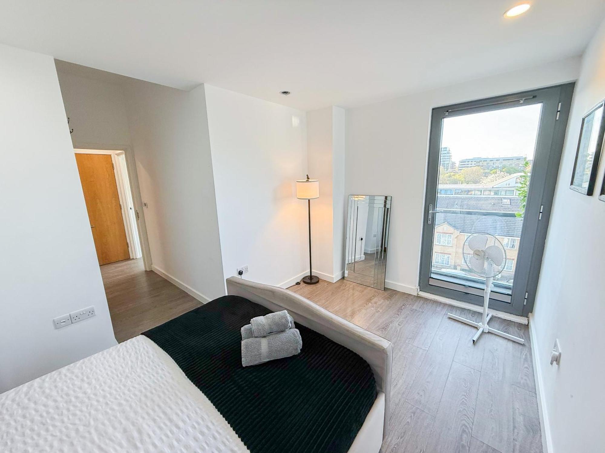 Contemporary Apartments With Private Terraces In Shoreditch, Hoxton, Islington Лондон Екстериор снимка